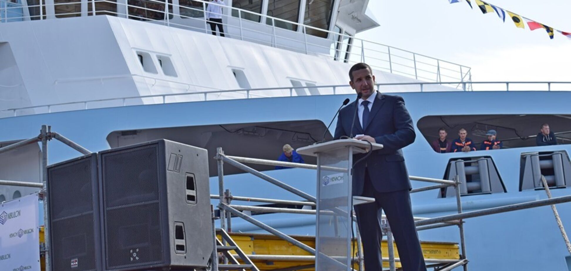 'Возрождаете судостроение': Стадник поздравил 'Нибулон' с 140-метровым судном