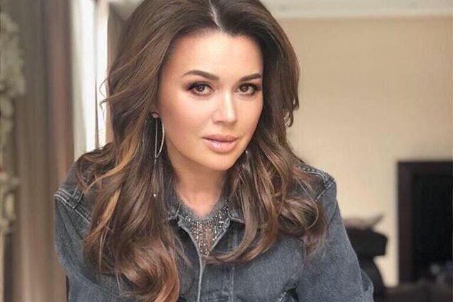 Анастасия Заворотнюк