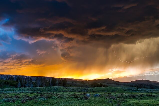 На Украину надвигаются три мощных метеоудара