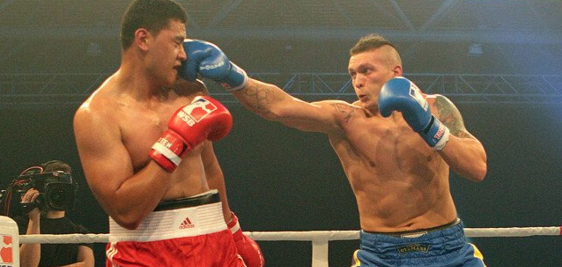 'Съел сердце льва': в сети показали реальный дебют Усика в супертяжах