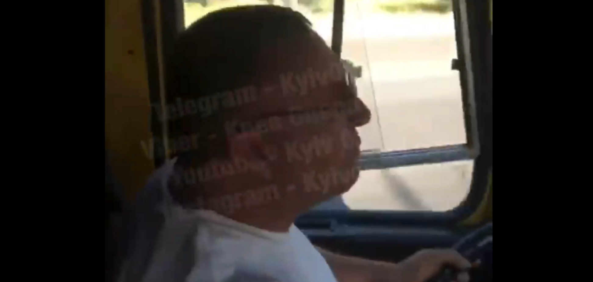 Довів до сліз та істерик: у Києві водій маршрутки налякав пасажирів екстрим-поїздкою