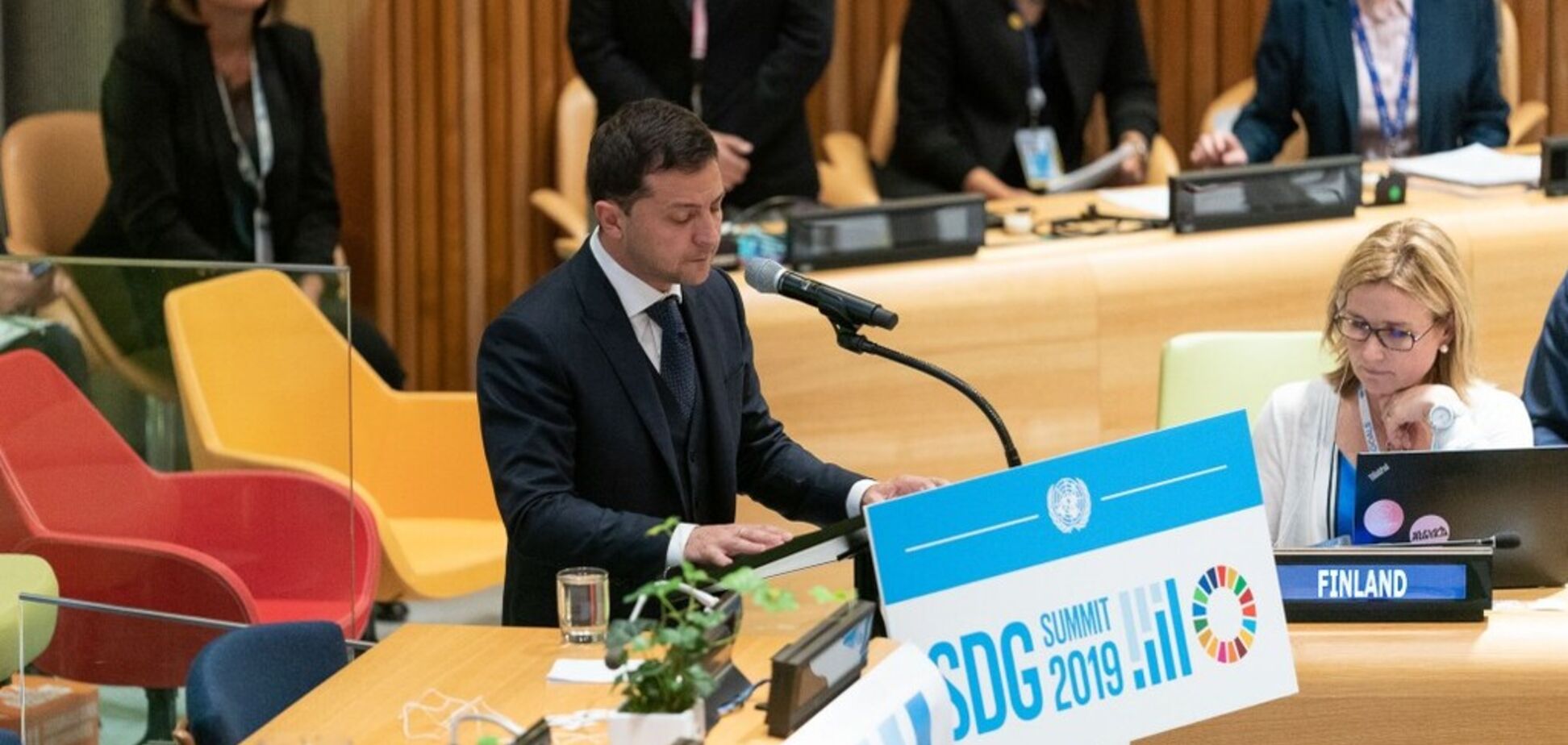 'Невозможно под звуки выстрелов!' Появилось видео громкой речи Зеленского в ООН