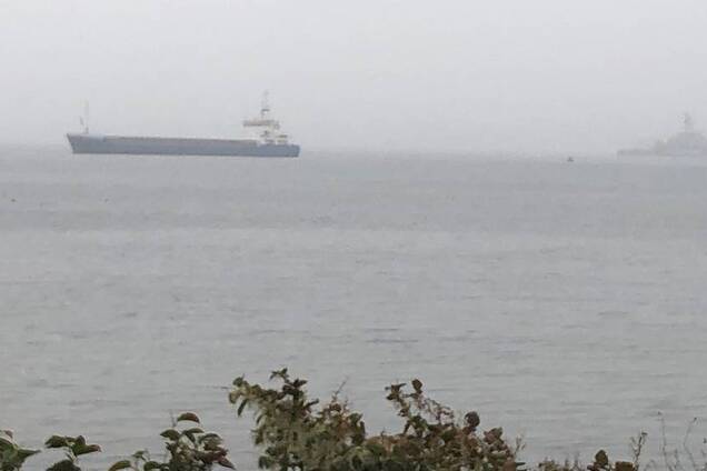 'Пьяный за штурвалом!' В Европе с позором задержали капитана корабля из России