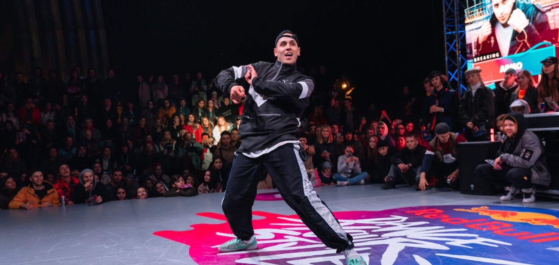 Boogaloo Freak станцует за Украину на Мировом Финале Red Bull Dance Your Style в Париже