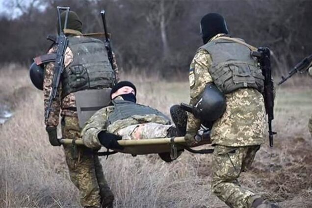 Терористи посилили обстріли на Донбасі: поранені бійці ЗСУ