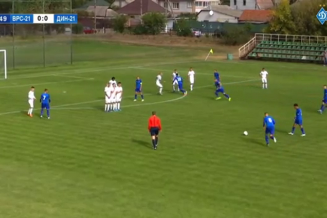 Футболист 'Динамо' забил фантастический гол с 30 метров