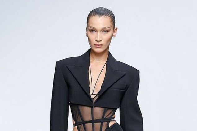 Сверкнула голыми ягодицами: американская супермодель произвела фурор на модном показе