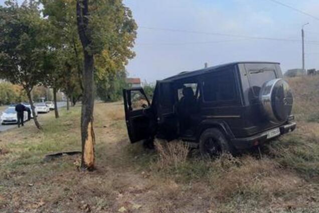 Переехал ногу полицейскому: в Кривом Роге во время погони разбился Gelendwagen
