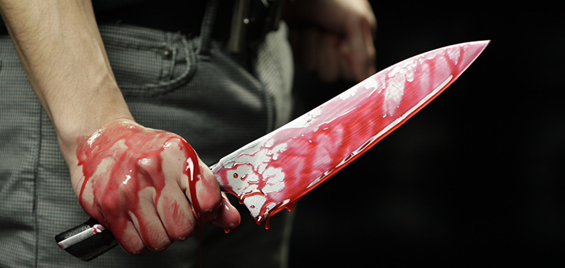 Ножом в шею: под Днепром мужчина зарезал гражданскую жену