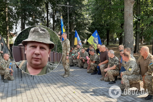 Стояли на коленях: на Черкасщине трогательно попрощались с погибшим на Донбассе Героем. Фоторепортаж