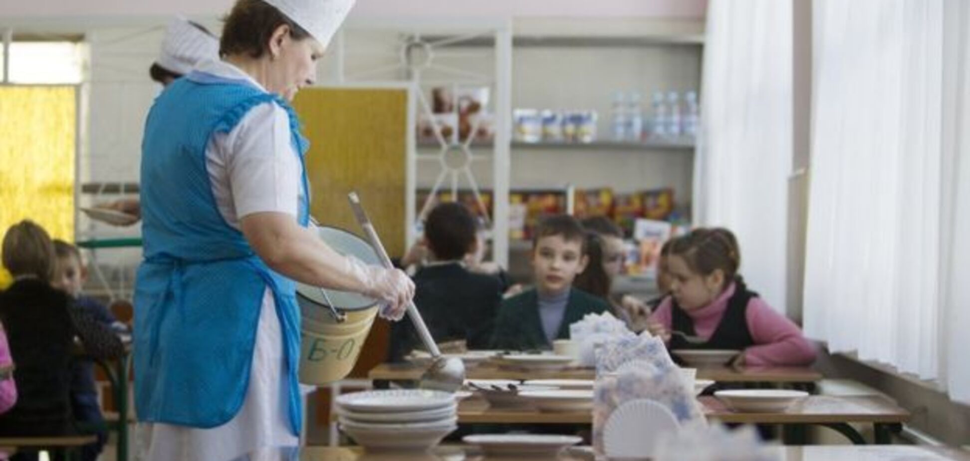 Дети забыли, как выглядит мясо: под Киевом школа попала в скандал