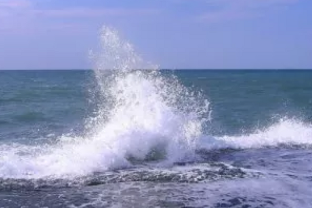 У Криму затонув прогулянковий катер: перші подробиці