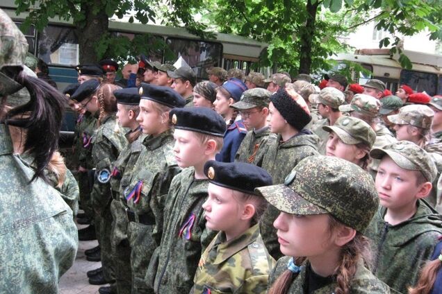 'Пять лет ДНР – растем вместе с республикой!'