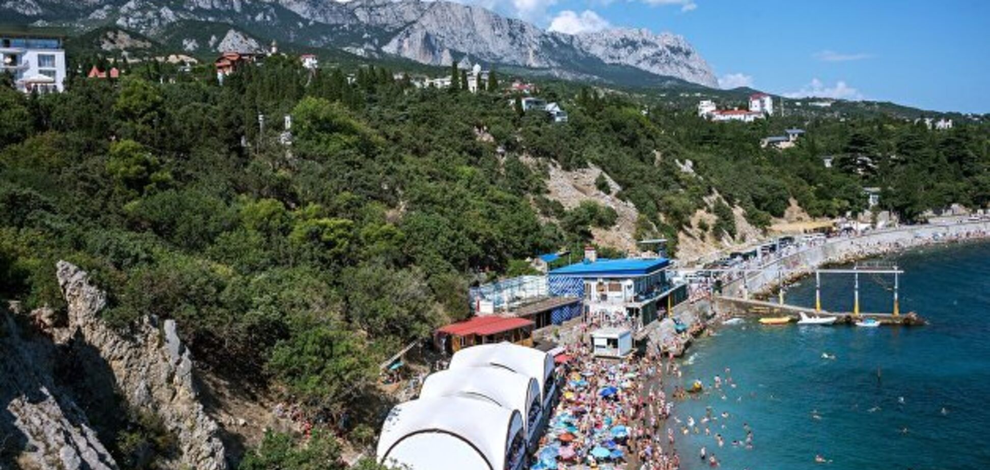 'Едут не самые багатые': в Крыму забили тревогу из-за нищих туристов