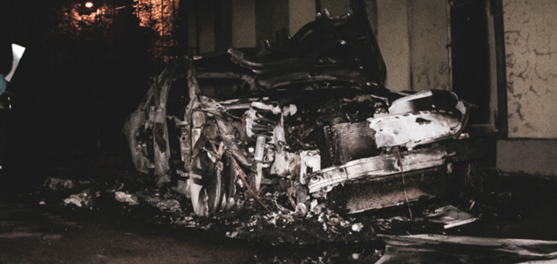 В центре Киева сожгли машину сына Гонтаревой. Фото