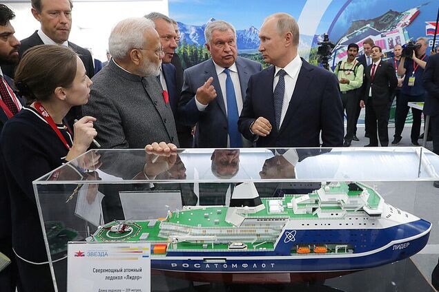 Премьер-министр Индии Нарендра Моди и президент России Владимир Путин