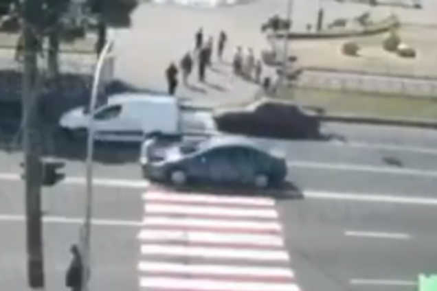 Під Києвом авто на зебрі збило чоловіка