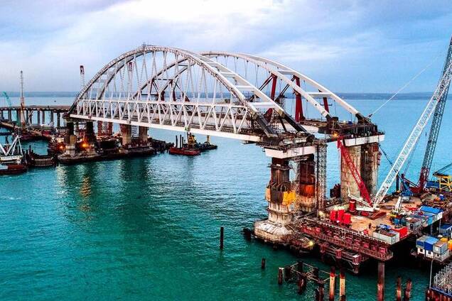 Крымский мост завалится? В России озвучили опасную дату