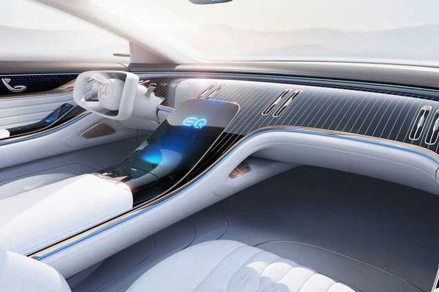 Mercedes показала футуристический салон электрокара EQ