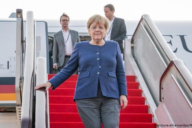 Меркель понизила статус Евросоюза
