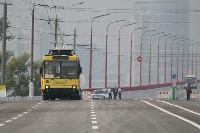 Випробування тролейбусів на Новому мосту
