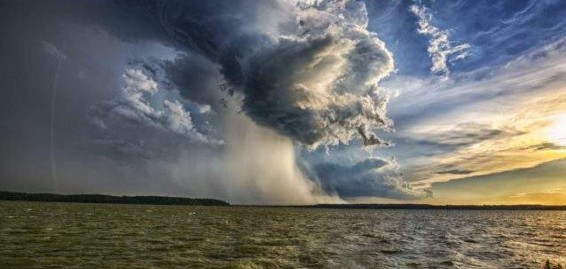 На Землю обрушатся четыре смертельных урагана