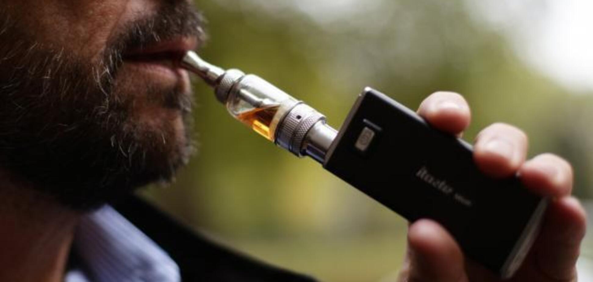 Убили пятерых людей: в США забили тревогу из-за электронных сигарет