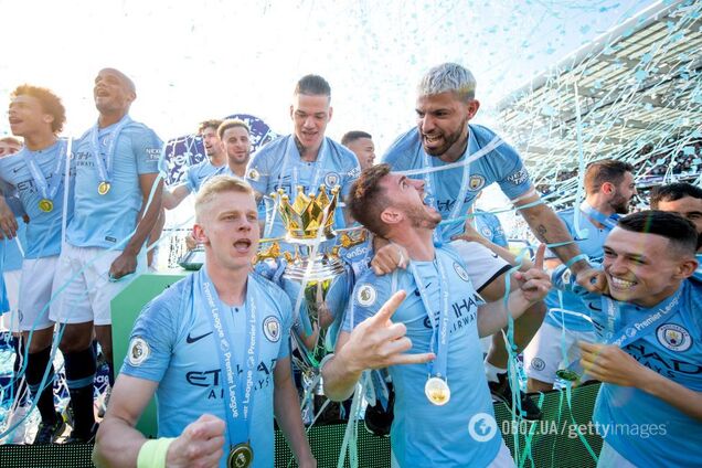 Цена зашкаливает: клуб украинца Зинченко побил рекорд всех времен