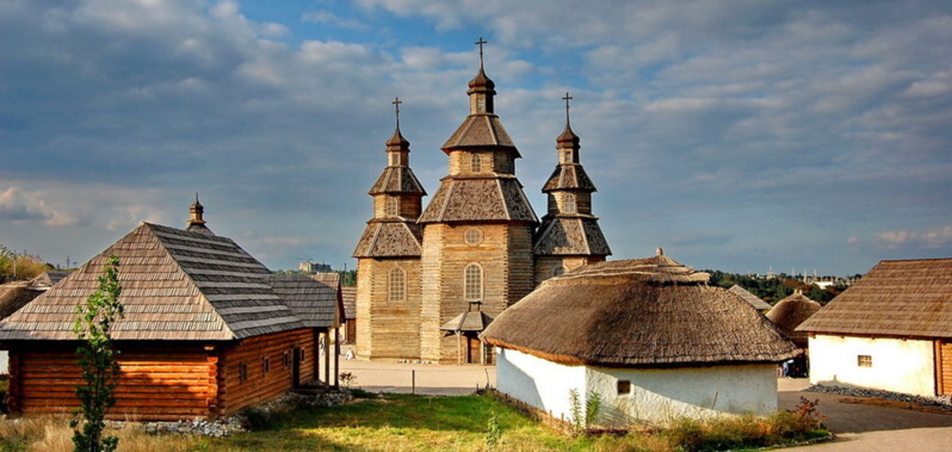 Хортиця – сакральне місце українців, а не парк розваг