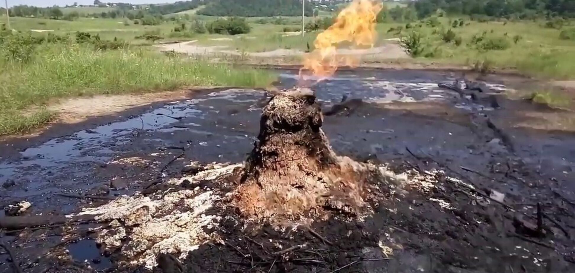 В Карпатах показали лечебный вулкан Старуня