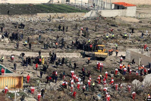 Обломки сгребаются бульдозерами: заинтересован ли Иран в качественном расследовании?