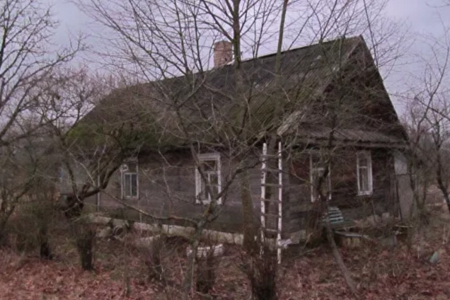 Застолью не мешал: в Беларуси за праздничным столом два дня сидел мертвый гость