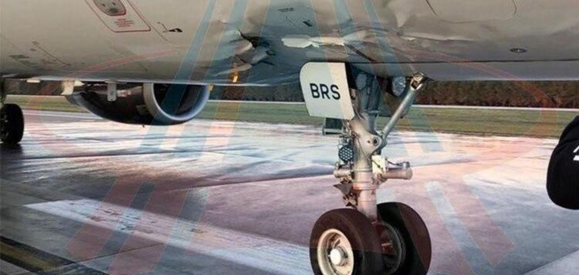 Російський літак жорстко приземлився в Туреччині: фото пошкоджень
