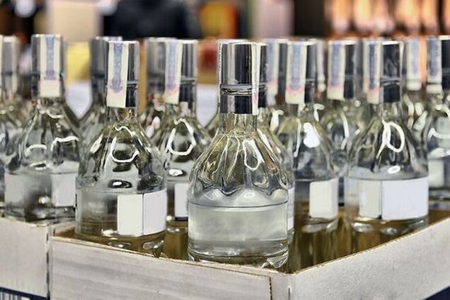 Праздникам конец: в Днепре СБУ накрыла цех с незаконным алкоголем