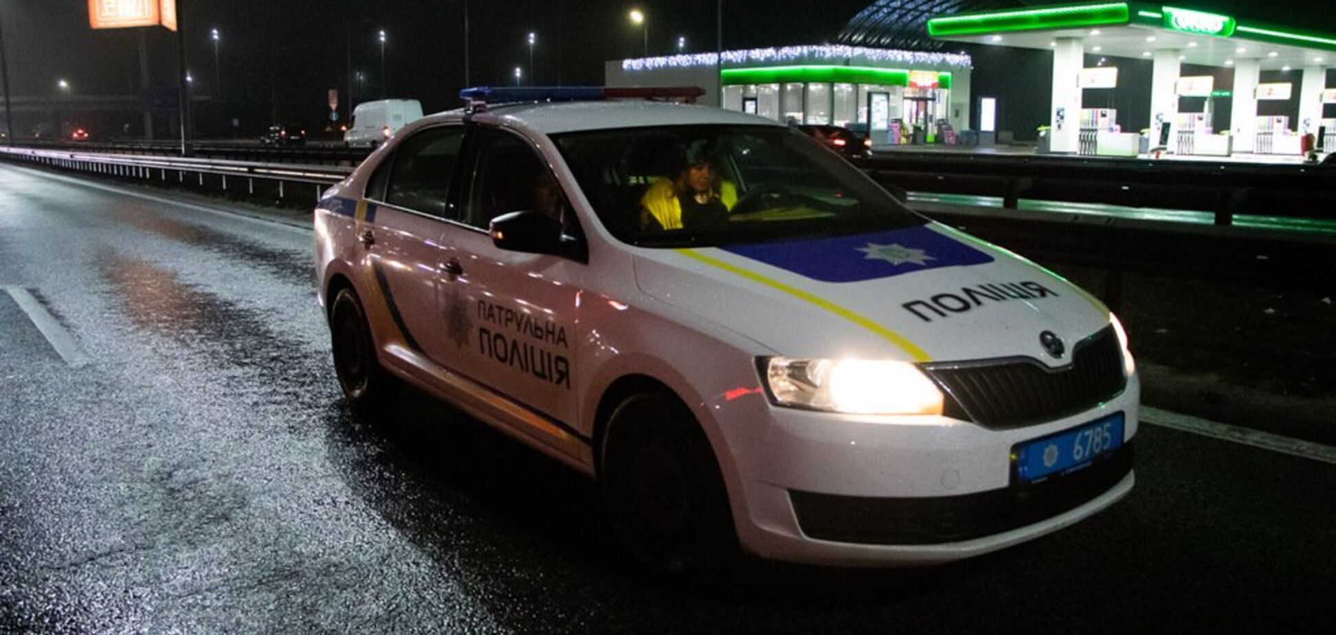 Под Киевом полицейская машина насмерть сбила пешехода