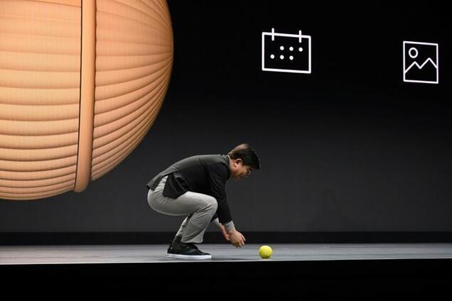 'Он такой милый!' Samsung создала необычного робота-помощника