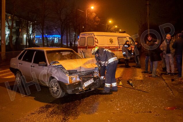 В Днепре машина с детьми попала в жесткое ДТП. Фото и видео