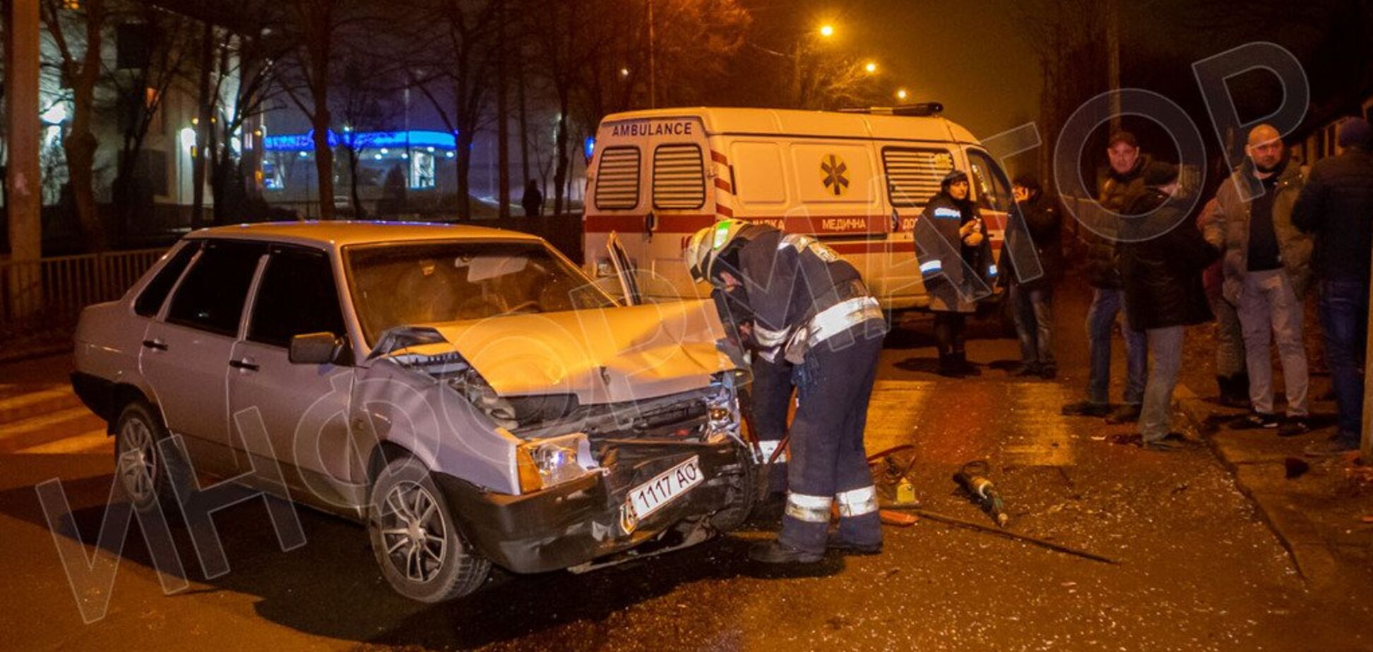 В Днепре машина с детьми попала в жесткое ДТП. Фото и видео