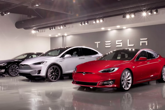 Tesla предложила взломать свои авто за крупную сумму: хакеры получат ряд испытаний