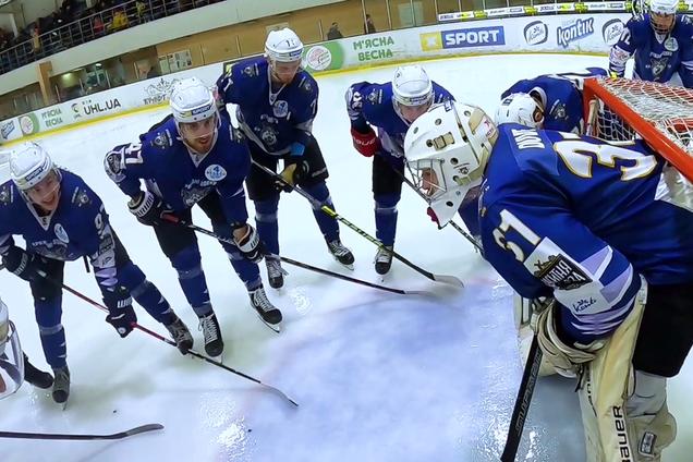 Український хокеїст забив гол-шедевр: відео моменту показали з незвичного ракурсу