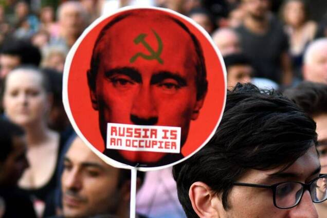 "Запад не усвоил уроки": Казарин предупредил об угрозе новых оккупаций Россией