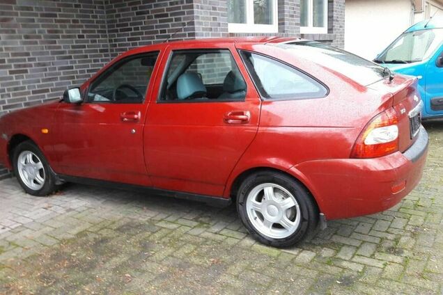 Дешевле некуда: живую Lada Priora продают за 600 евро