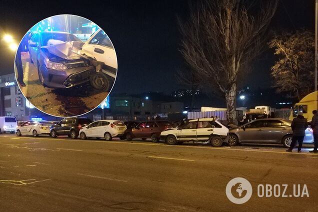 У Києві Toyota на швидкості влетіла в пробку: фото і відео "паровозика" з 6 авто