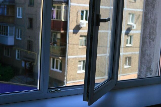 В Москве журналист прокремлевского издания выпрыгнул из окна 8-го этажа