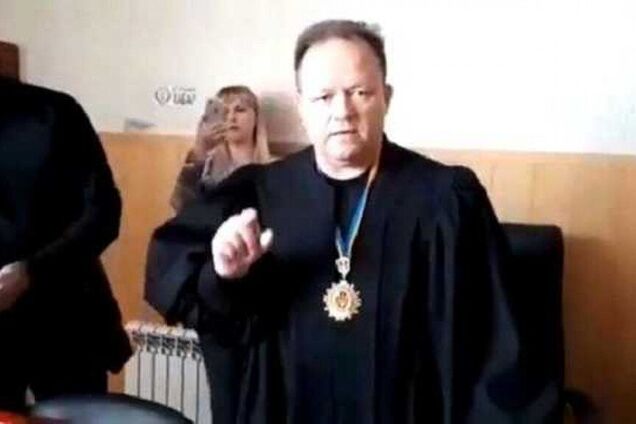 Высший совет правосудия наказал скандального судью из Одессы