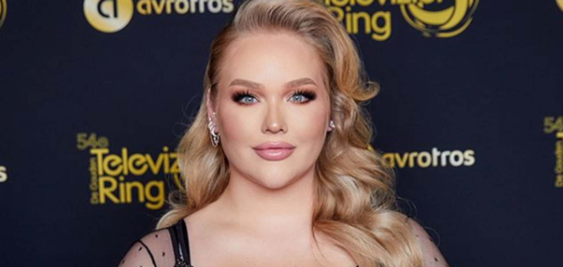 Знаменитая бьюти-блогер оказалась трансгендером: фото и видео