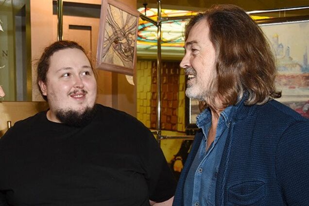 'Лежал больше 20 дней': стало известно о проблемах у 240-килограммового сына известного в России художника