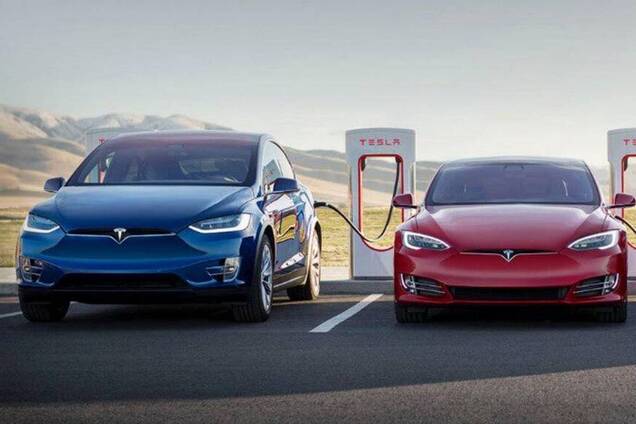 Tesla решила кардинально обновить свои премиальные электромобили