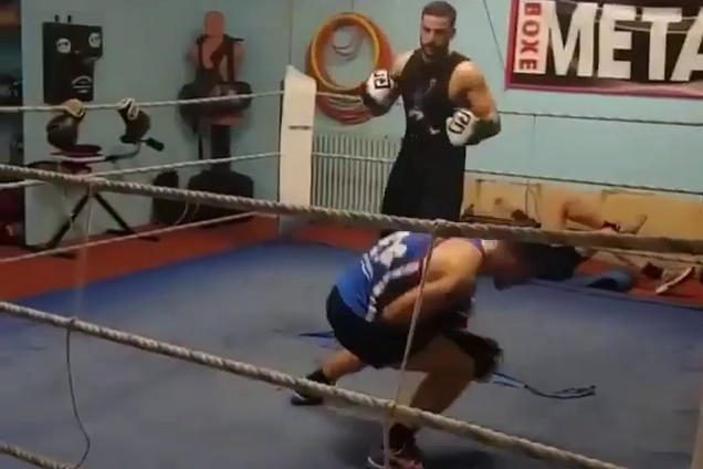 'Жахливо боляче': божевільний нокдаун по печінці вразив мережу