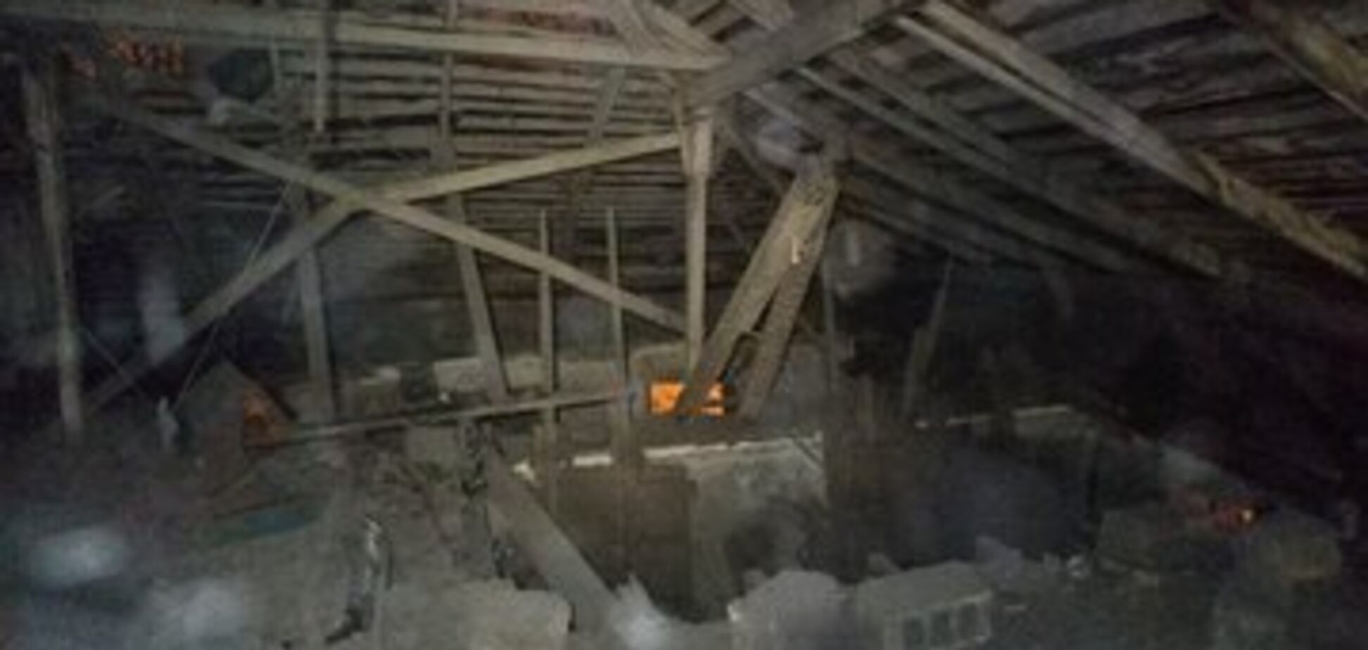 В России из-за взрыва газа завалился многоквартирный дом: фото и видео с места